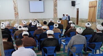 تصاویر/ نشست هم اندیشی گروه های علمیه تربیتی مدارس علمیه بوشهر