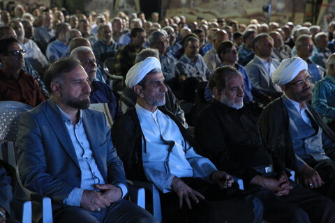 تصاویر / گردهمایی بزرگ پیشکسوتان جهاد وشهادت در اصفهان