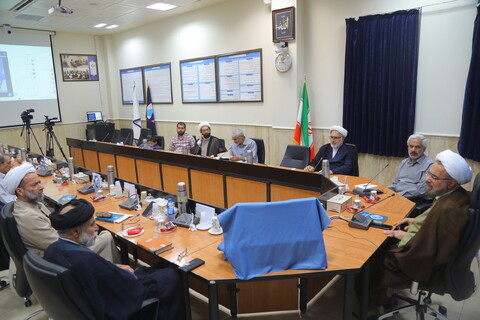 تصاویر / رونمایی و نشست علمی با موضوع " سیاست متعالیه از منظر حکمت متعالیه "