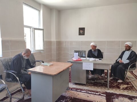 تصاویر/ برنامه پایش قرآنی طلاب مدرسه علمیه الغدیر نراق