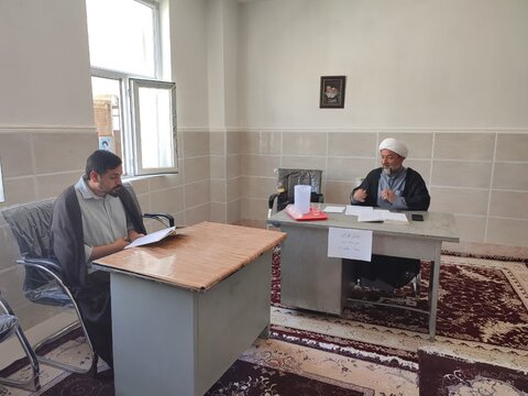 تصاویر/ برنامه پایش قرآنی طلاب مدرسه علمیه الغدیر نراق