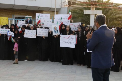 تصاویر/ دانشجویان بوشهری در حمایت از غنی سازی صنعت هسته ای