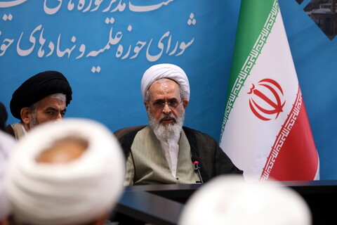 تصاویر/ نشست شورای حوزه علمیه و نهادهای حوزوی استان آذربایجان غربی با حضور آیت الله اعرافی