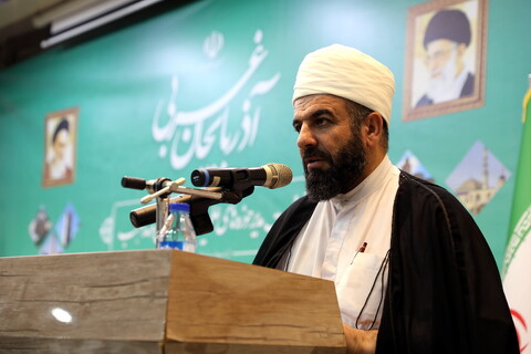 تصاویر/ نشست مدیر حوزه های علمیه با علمای ادیان و مذاهب استان آذربایجان غربی