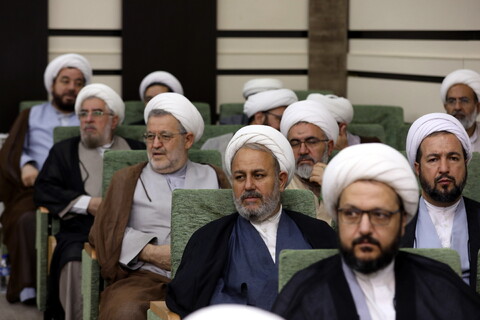 تصاویر/ نشست مدیر حوزه های علمیه با علمای ادیان و مذاهب استان آذربایجان غربی