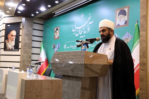 تصاویر/ نشست مدیر حوزه های علمیه با علمای ادیان و مذاهب استان آذربایجان غربی