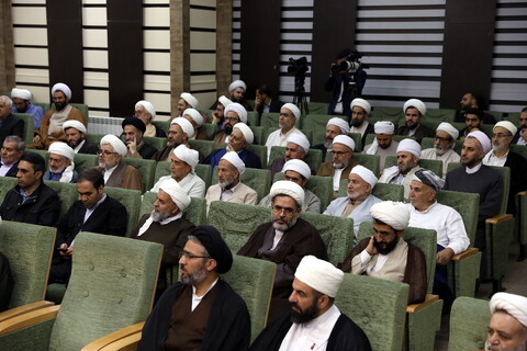 تصاویر/ نشست مدیر حوزه های علمیه با علمای ادیان و مذاهب استان آذربایجان غربی