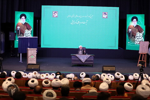 تصاویر / آیین نکوداشت ۸۰ سال مجاهدت علمی، فرهنگی و اجتماعی آیت الله سیدعلی اکبر قریشی