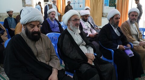 نشست هم اندیشی گروه های علمیه تربیتی مدارس علمیه بوشهر