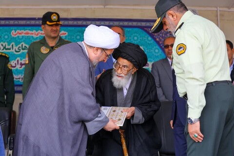 تصاویر | صبحگاه مشترک نیروهای مسلح بمناسبت سالگرد آزادسازی خرمشهر در میدان صبحگاه فراجا استان آذربایجان شرقی