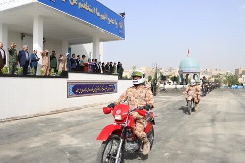 تصاویر/صبحگاه مشترک نیروهای مسلح استان مرکزی به مناسبت سالروز آزادسازی خرمشهر