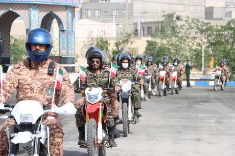 تصاویر/صبحگاه مشترک نیروهای مسلح استان مرکزی به مناسبت سالروز آزادسازی خرمشهر