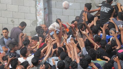 غزہ میں انسانی بحران شدید تر: 24 لاکھ کی آبادی کے لئے صرف چار روٹی کی دکانیں