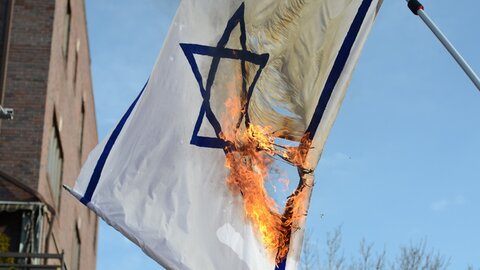 غزہ کی نسل کشی کے بعد مغرب میں اسرائیل مخالف آوازیں بلند