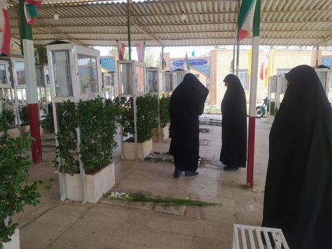 تصاویر/مراسم عطر افشانی مزار شهیدان عملیات بیت المقدس شهرستان محلات به مناسبت سالروز آزادسازی خرمشهر