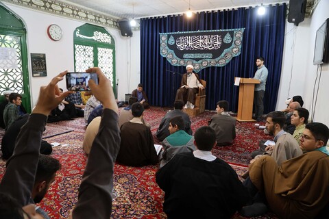 نشست طلاب مدرسه علمیه امام سجاد(ع)