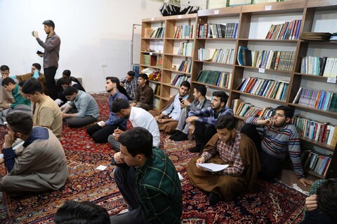 نشست طلاب مدرسه علمیه امام سجاد(ع)