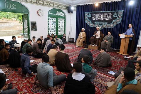 نشست طلاب مدرسه علمیه امام سجاد(ع)