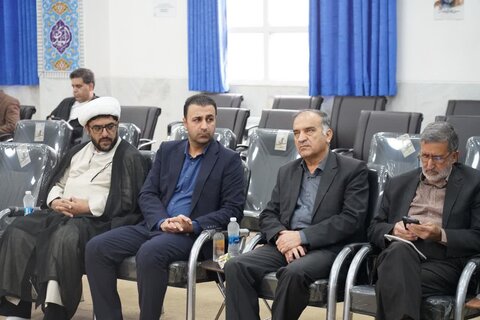 تصاویر جلسه شورای فرهنگ عمومی لرستان