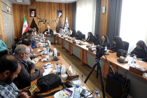 تصاوی/ نشست خبری ریاست دانشگاه قم