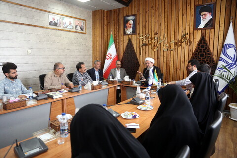 تصاوی/ نشست خبری ریاست دانشگاه قم