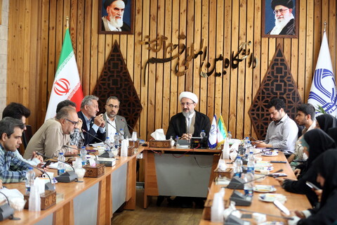 تصاوی/ نشست خبری ریاست دانشگاه قم