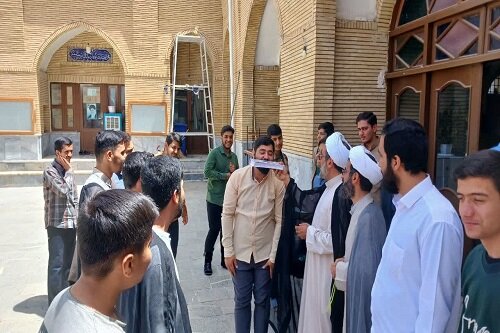 اعزام طلاب حافظ قرآن کرمانشاهی به مسابقات سراسری در قم+عکس