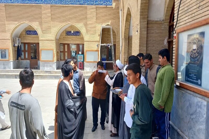 اعزام طلاب حافظ قرآن کرمانشاهی به مسابقات سراسری در قم+عکس