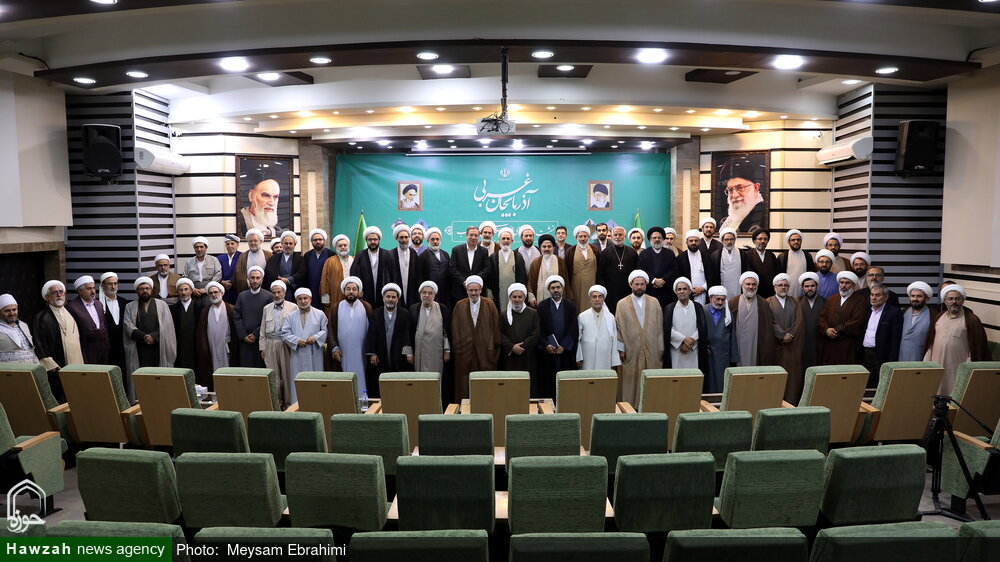 تصاویر/ نشست مدیر حوزه های علمیه با علمای ادیان و مذاهب استان آذربایجان غربی