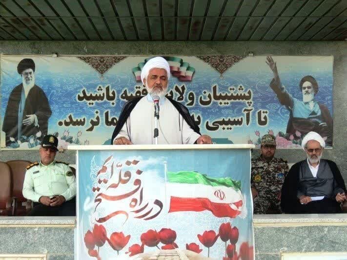 عزت و اقتدار کشور با پیروی از ولایت فقیه محقق می‌شود