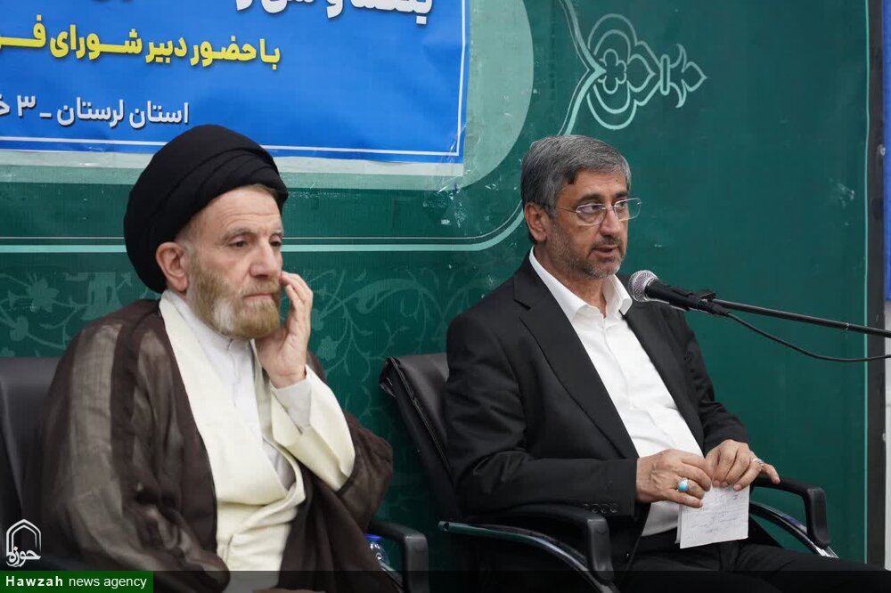 خانواده و آموزش و پرورش نقش به‌سزایی در تقویت باورهای دینی جامعه دارند