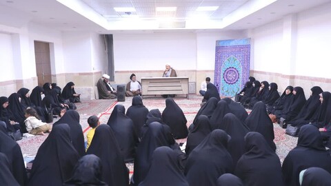 برگزاری نشست آموزشی مبلغات امین حوزه علمیه استان یزد با موضوع آشنایی با قوانین کیفری