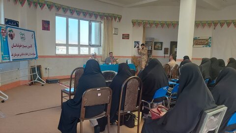 تصاویر/ نشست جهاد تبیین در مدرسه علمیه فاطمیه نقده