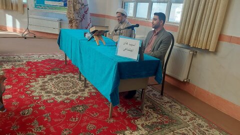 تصاویر/ نشست جهاد تبیین در مدرسه علمیه فاطمیه نقده