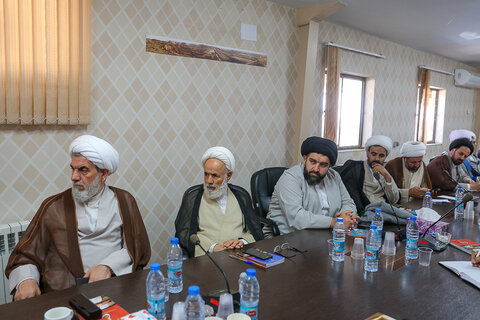 تصاویر / اجلاسیه ائمه جمعه در شهر ضیاءآباد قزوین برگزارشد