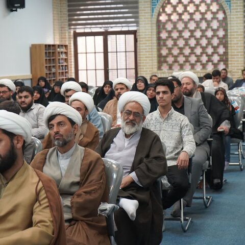 نشست تبیین نهج البلاغه در سیرجان