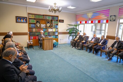 تصاویر | جلسه بررسی عملکرد مدارس جامعه تعلیمات دینی استان آذربایجان شرقی