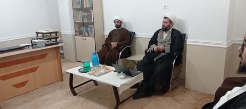 تصاویر/ معاونت پژوهش حوزه علمیه خوزستان از مدرسه علمیه امام هادی(ع) اهواز بازدید کرد