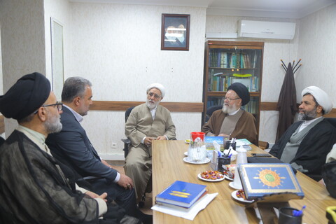 دیدار فرماندار قم با حجت الاسلام والمسلمین ملکی قائم مقام مدیر حوزه علمیه قم