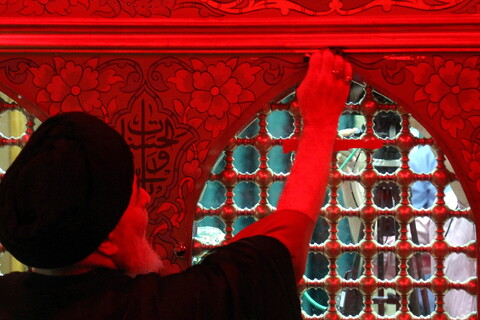 آیین غبارروبی حرم امام زاده موسی مبرقع(ع)