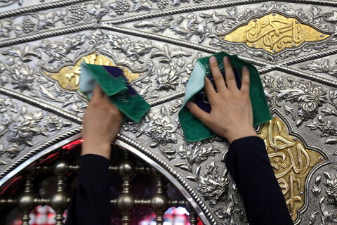 آیین غبارروبی حرم امام زاده موسی مبرقع(ع)