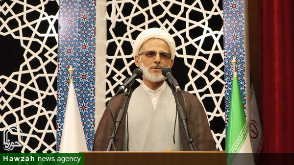 انس با قرآن؛ راهکار مقابله با اضطراب‌های دنیای مدرن