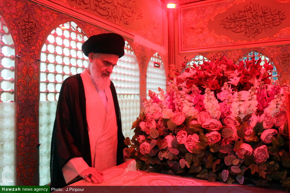 تصاویر/ آیین غبارروبی حرم امام زاده موسی مبرقع(ع)