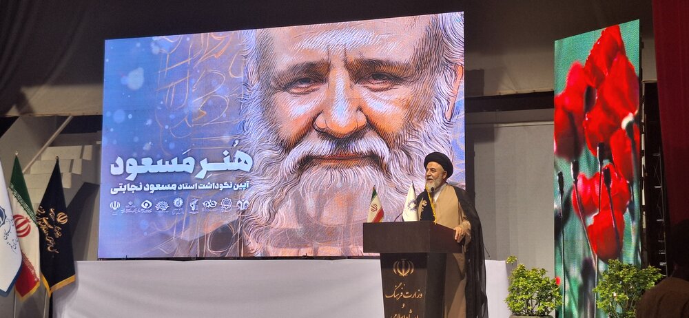 هنر استاد نجابتی در خدمت حجت خدا و جبهه حق علیه باطل است