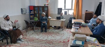 بازدید معاون پژوهش حوزه علمیه خوزستان از مدرسه علمیه فاطمیون اهواز