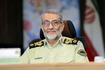 نیروی انتظامی در عین پشتیبانی از مردم در برابر هنجارشکنان می‌ایستد