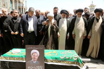 تصاویر/ مراسم تشییع و خاکسپاری حجت الاسلام والمسلمین عبدالرحمان یوسف پور
