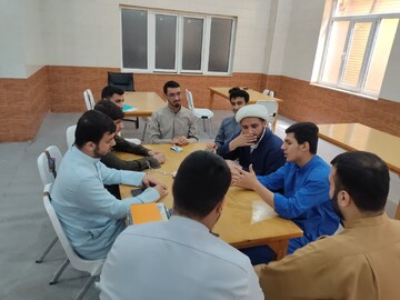 تصاویر/ برگزاری دوره کتاب طرح کلی اندیشه اسلامی در قرآن