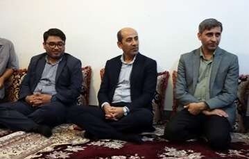 تصاویر/ دیدار مسئولان با جانباز خورموجی