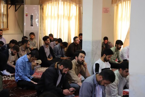 تصاویر/ نشست فرقه شناسی در مدرسه علمیه حضرت ولی عصر (عج) تبریز